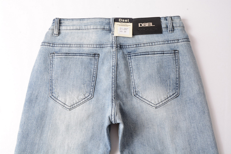 Title 8, Heren jeans licht gewassen met gaten. Casual en...