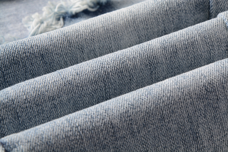 Title 13, Heren jeans licht gewassen met gaten. Casual en...