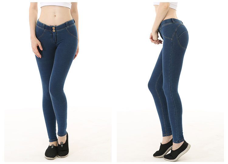 Title 4, Pantalon de jogging Denim Peach Hips pour femme...