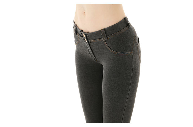 Title 9, Pantalon de jogging Denim Peach Hips pour femme...