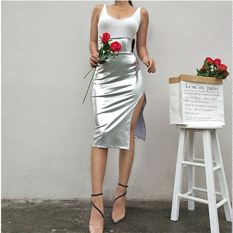 Title 2, Skirt with slit hips – a stylish and versatile ...