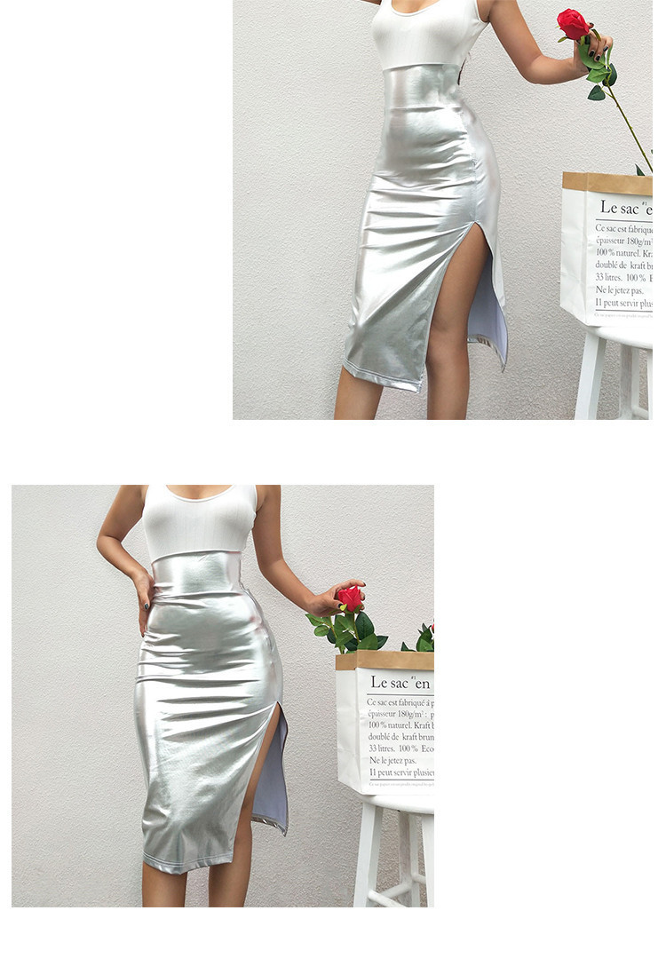 Title 3, Skirt with slit hips – a stylish and versatile ...