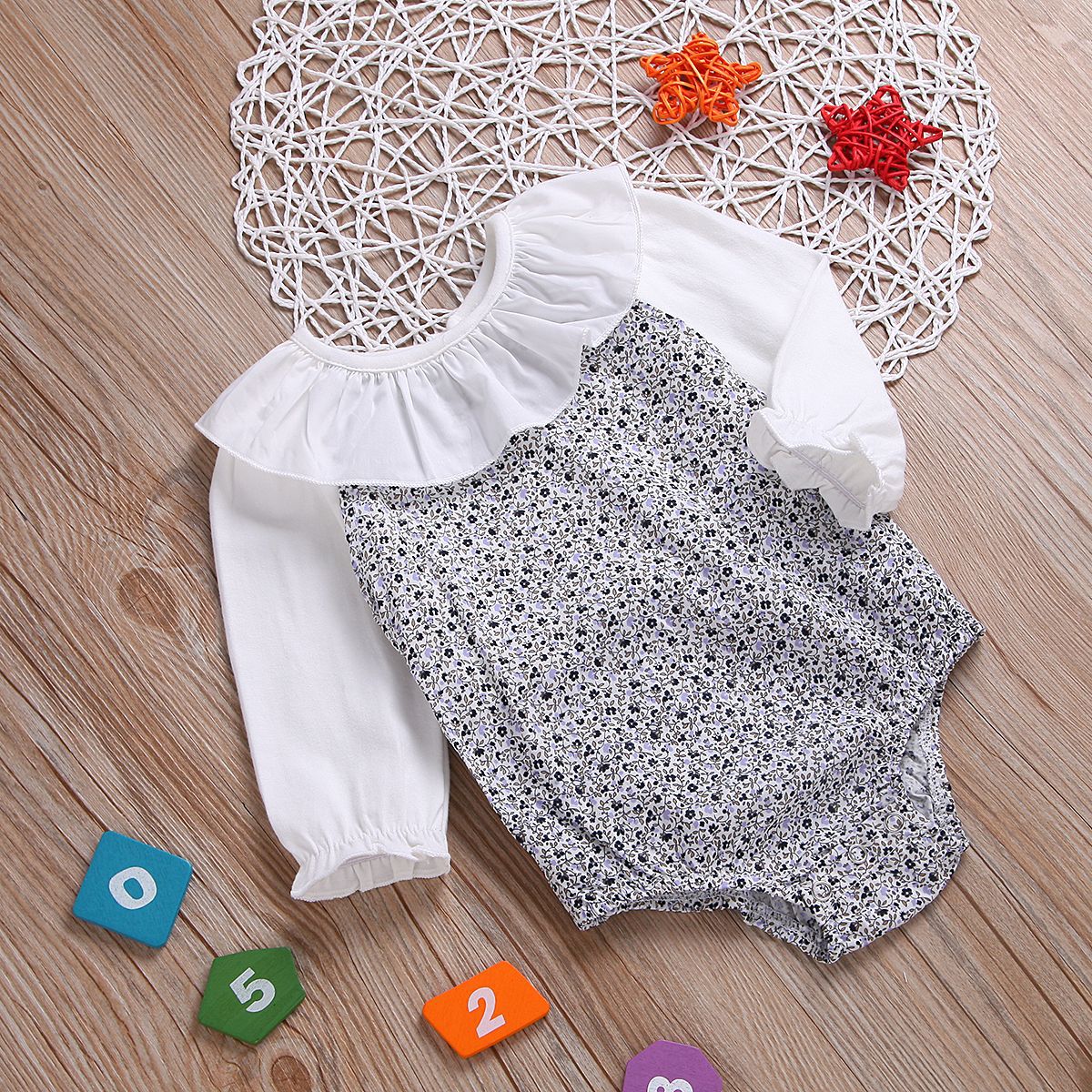 Title 1, Lente en herfst baby-romper met ronde hals, lan...