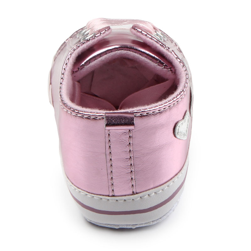 Title 18, Heldere leren babyschoenen met zachte zool. Per...