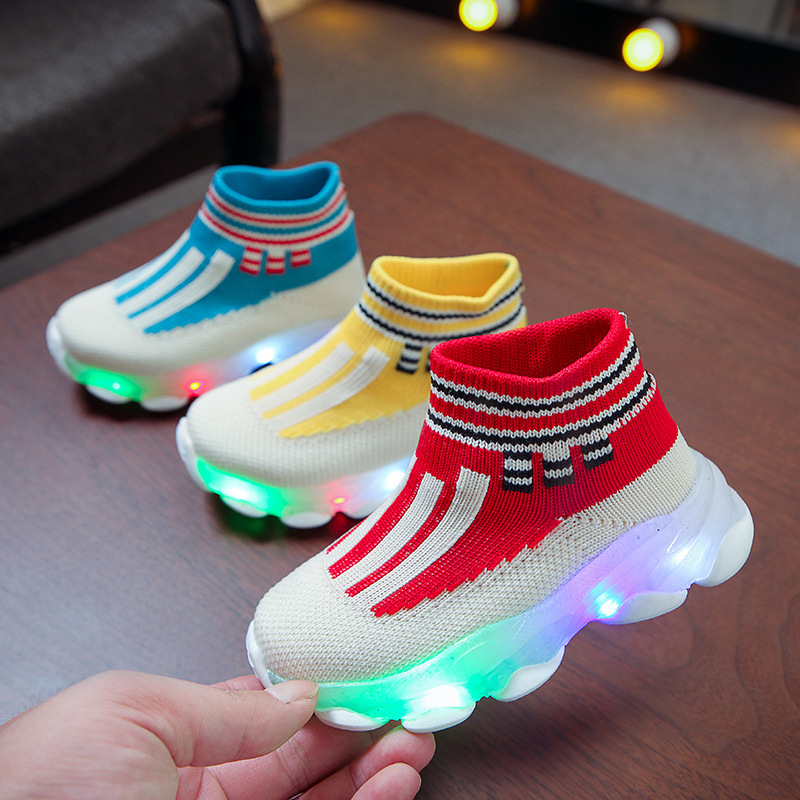 Title 9, Baskets lumineuses LED respirantes pour enfants...