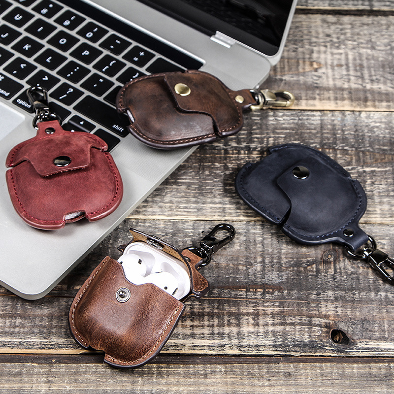 Title 20, Crazy Horse Leather Hook Headphone Case. Protec...