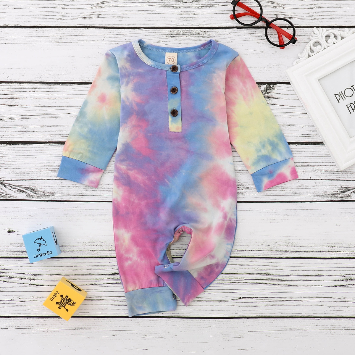 Title 3, Langärmliger Tie-Dye-Romper für Damen. Bequem u...