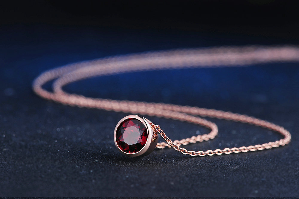 Title 3, Natural Garnet Gem Clavicle Chain Elegant and s...