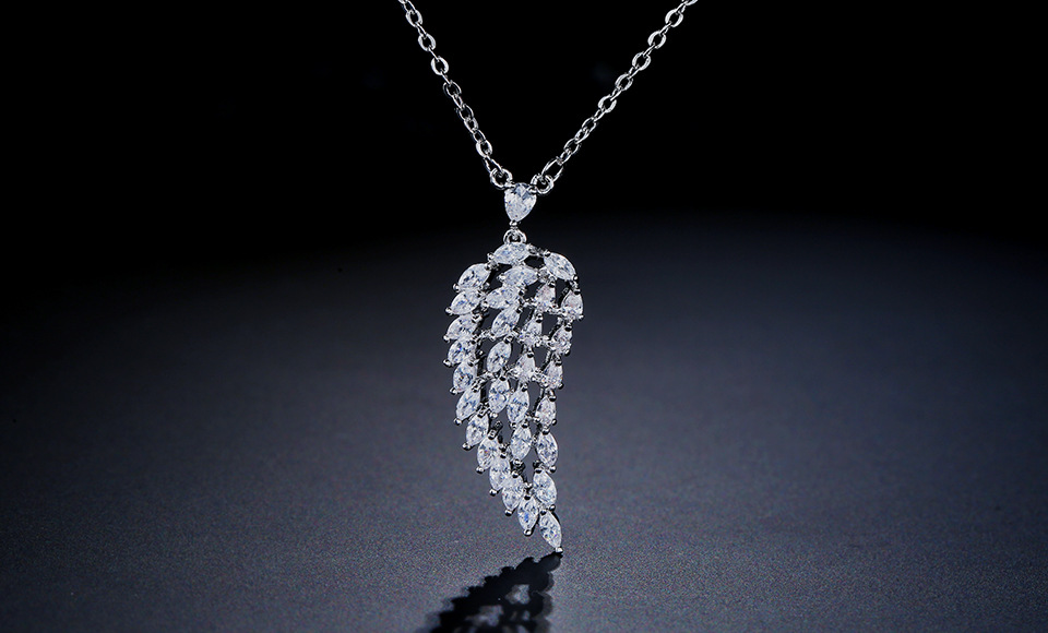 Title 2, Leaf type zircon necklace