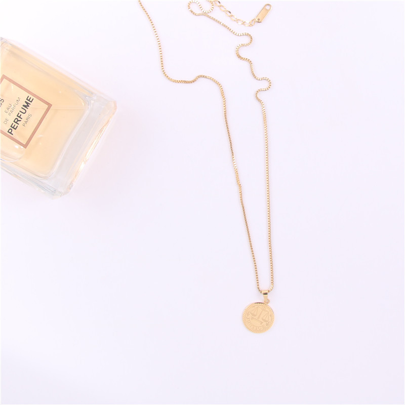 Title 6, Hip hop gold necklace