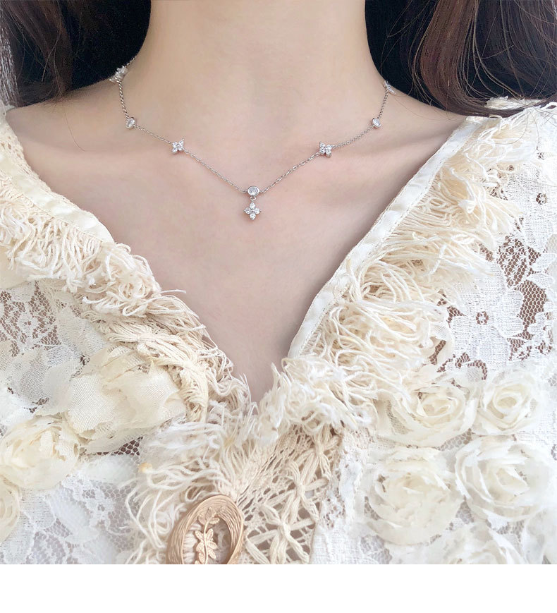 Title 1, Flower zircon necklace clavicle chain