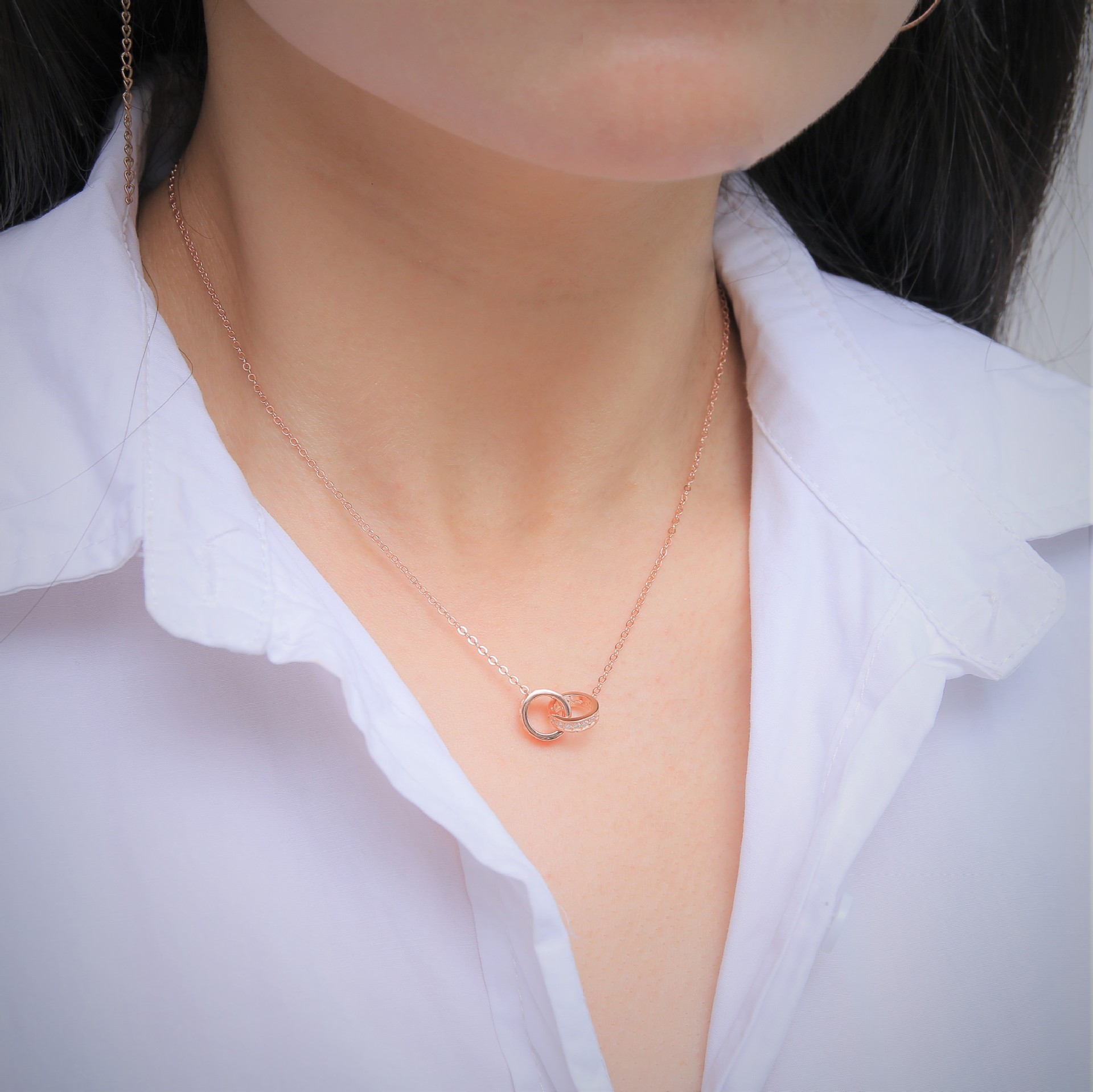 Title 2, Necklace Double Ring Rose Gold Clavicle Chain