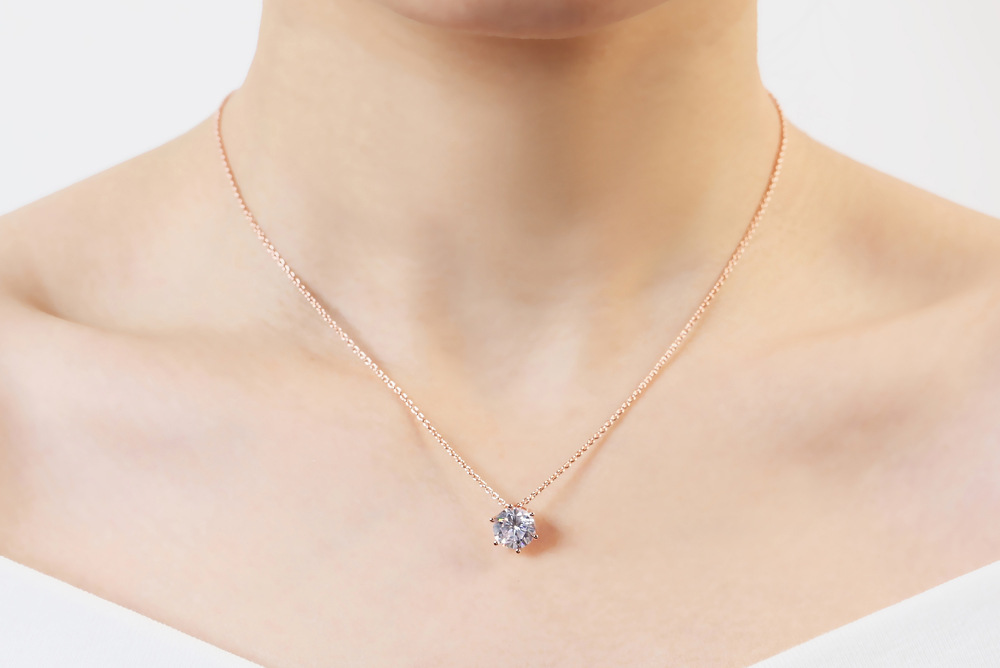 Title 5, Fashion Pendant Necklace Six-Prong Set Zircon