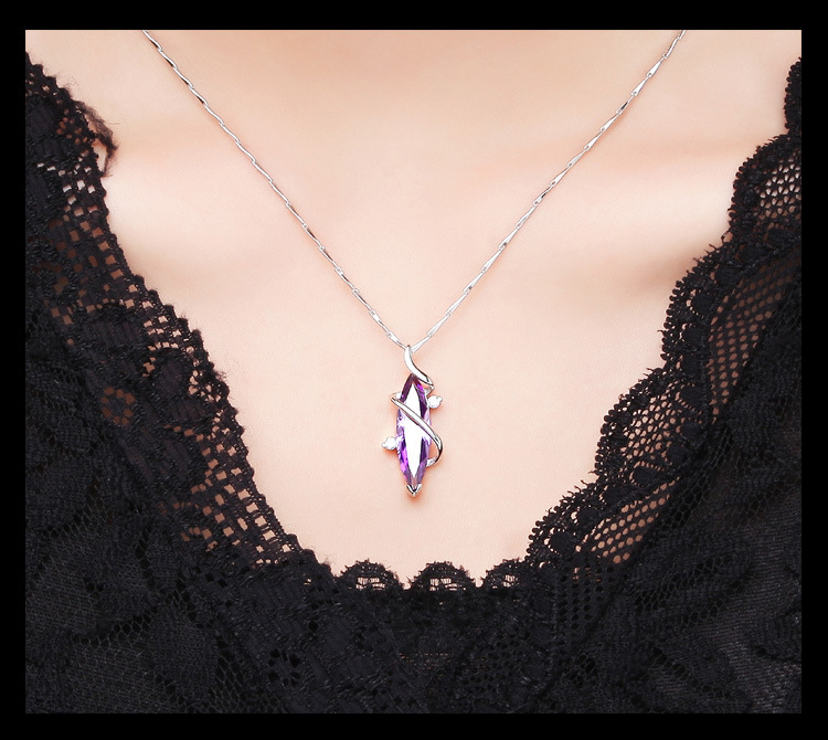 Title 2, Purple Amethyst Woman Necklaces