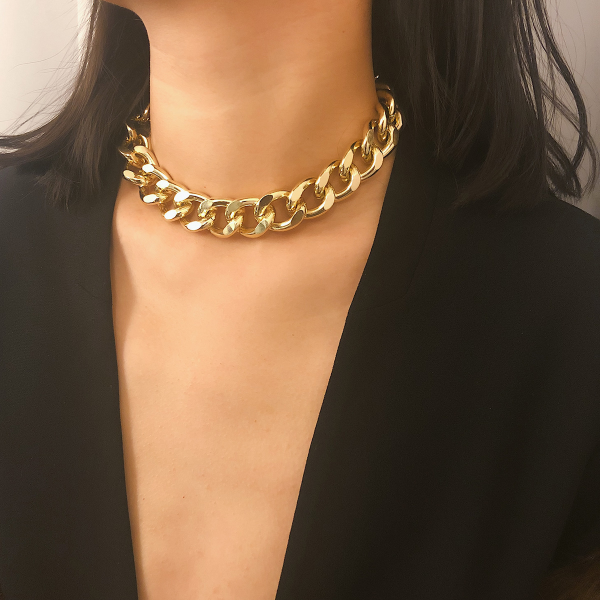 Title 7, Choker exaggerated punk style lady necklace