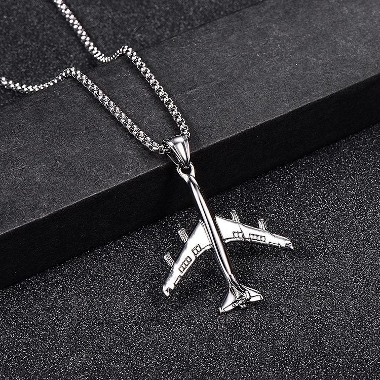 Title 2, COLLIER AVION -Titanium steel aircraft necklace