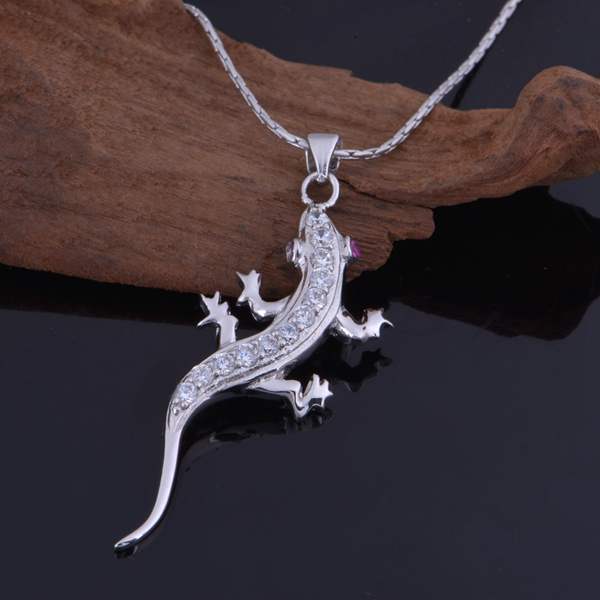 Title 2, 18K White Gold Plated Gecko Pendant