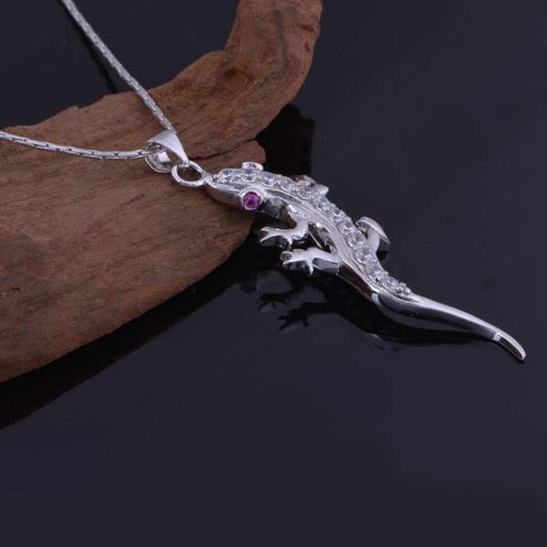 Title 4, 18K White Gold Plated Gecko Pendant