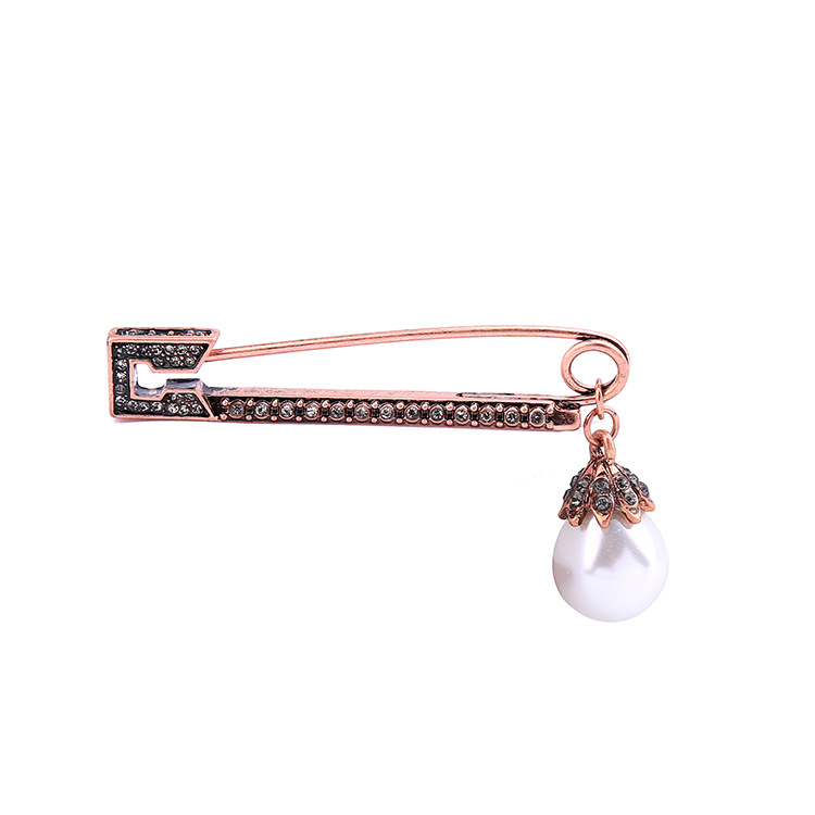 Title 1, Pearl and Diamond Alloy Brooch