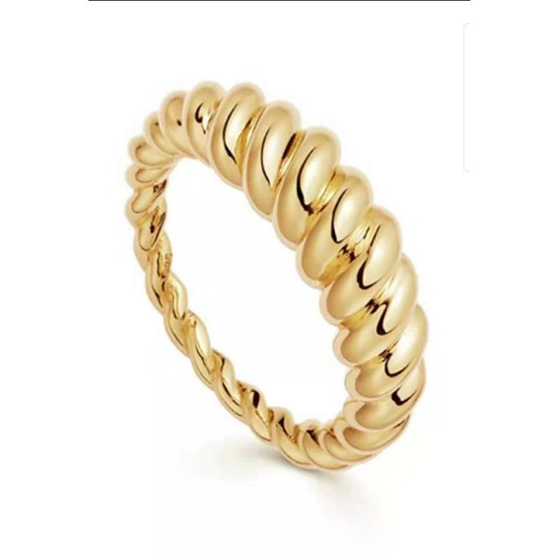 Title 2, Womens Fine-tailed Gold-plated Ring Elegant je...