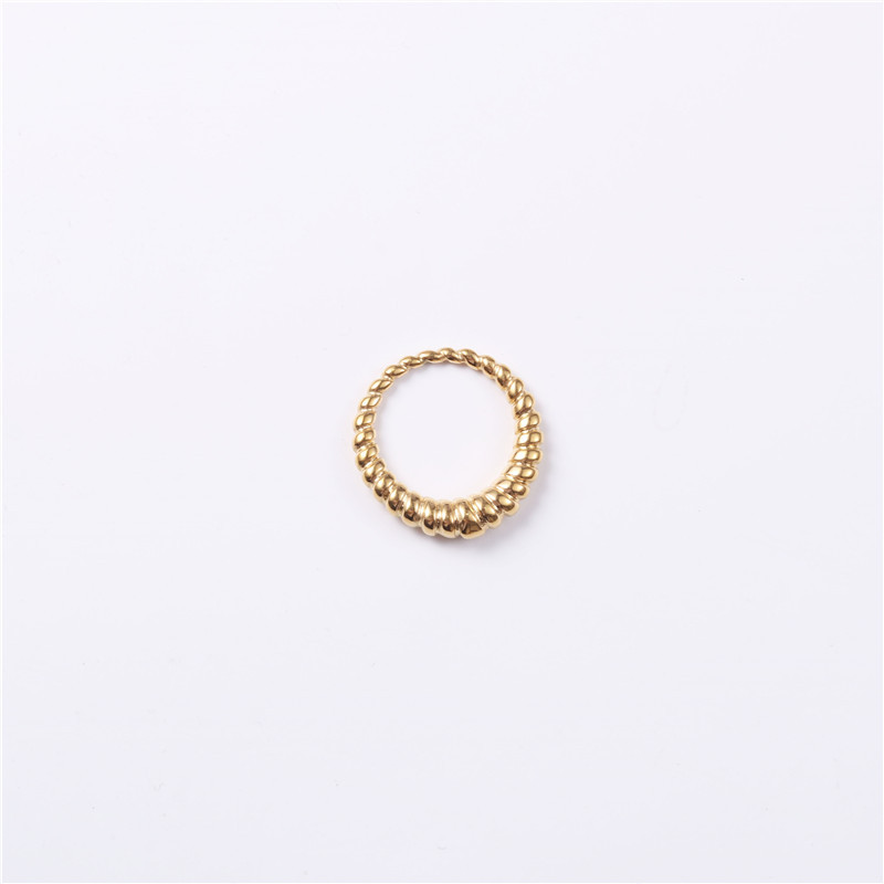 Title 9, Womens Fine-tailed Gold-plated Ring Elegant je...