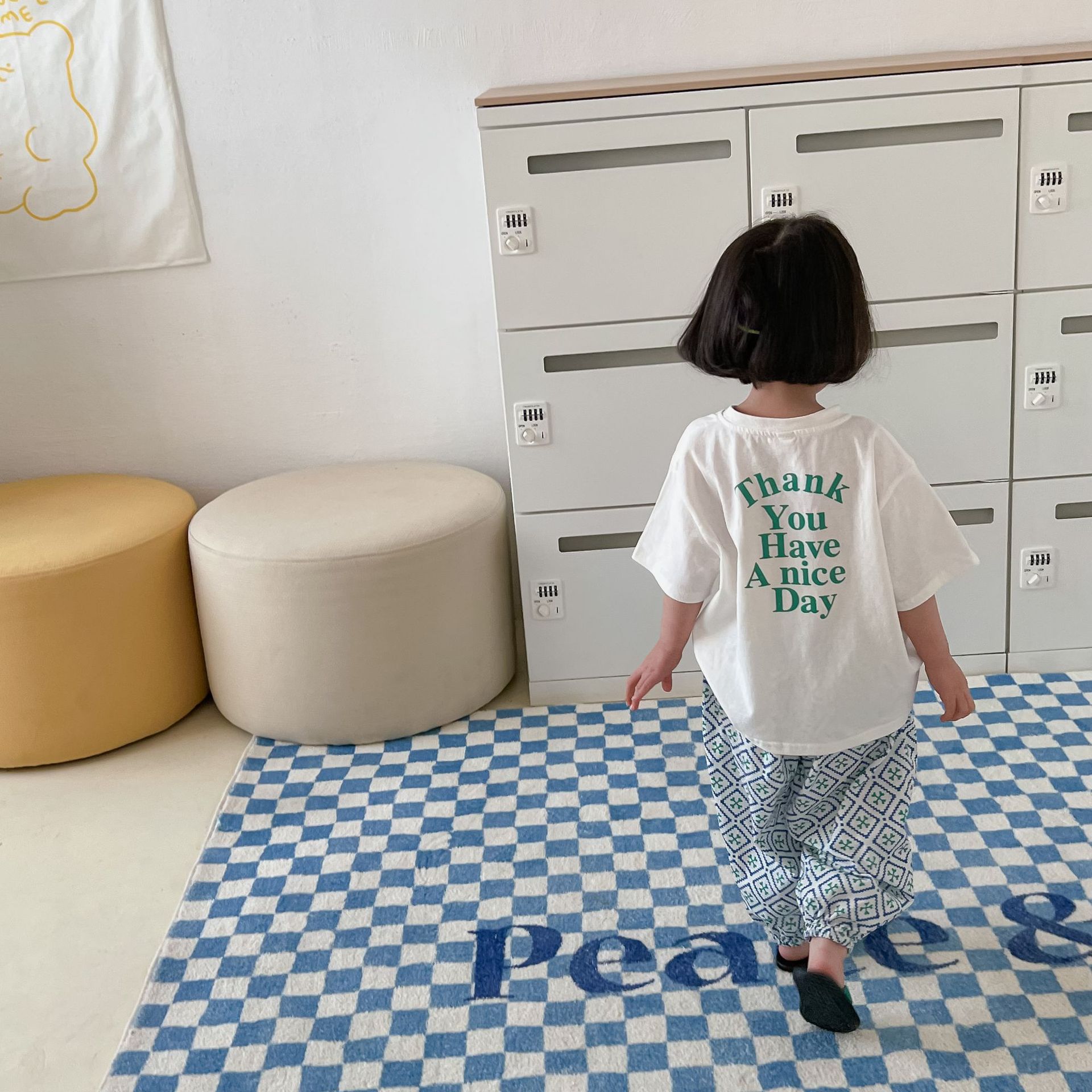 Title 21, Camiseta infantil con cuello redondo y estampad...