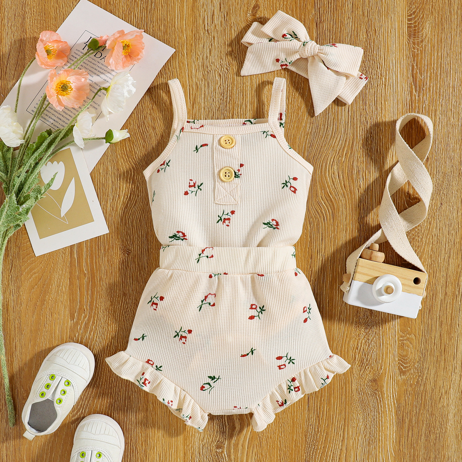 Title 2, Infant Set Waffle Floral Print Suspenders Three...