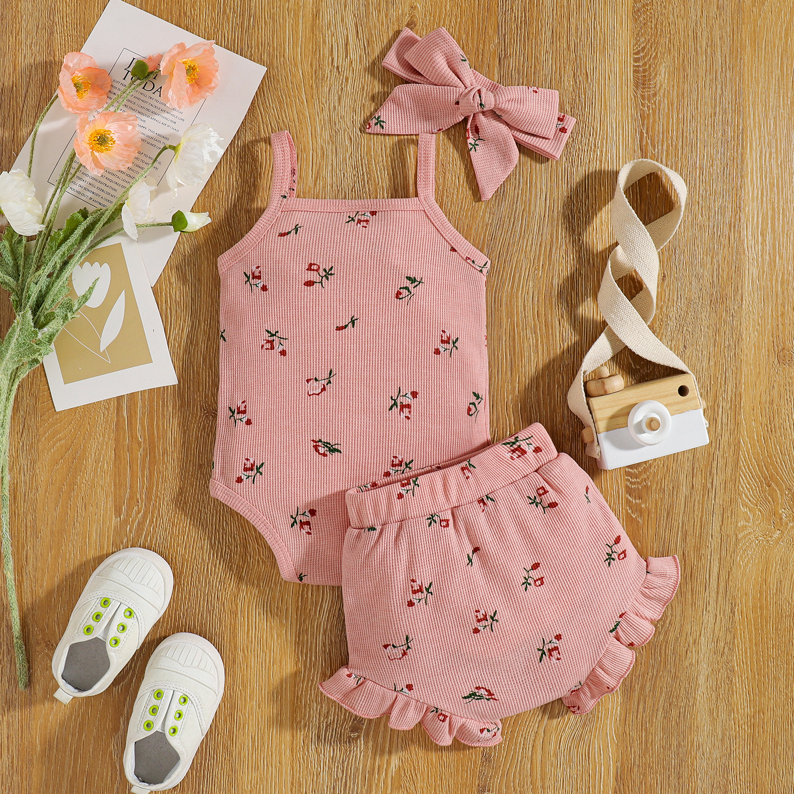 Title 13, Infant Set Waffle Floral Print Suspenders Three...