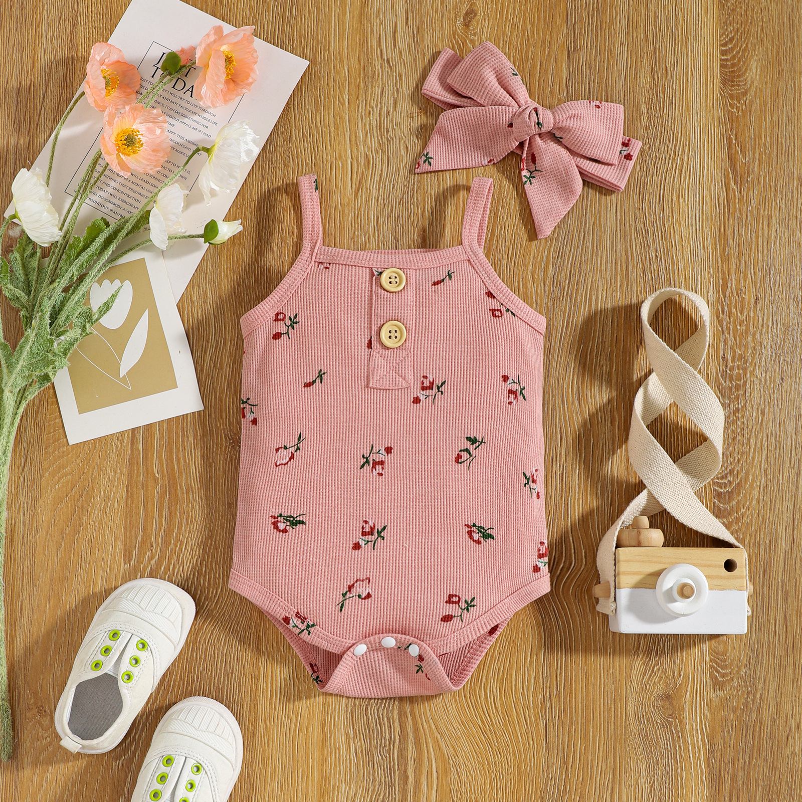 Title 16, Infant Set Waffle Floral Print Suspenders Three...