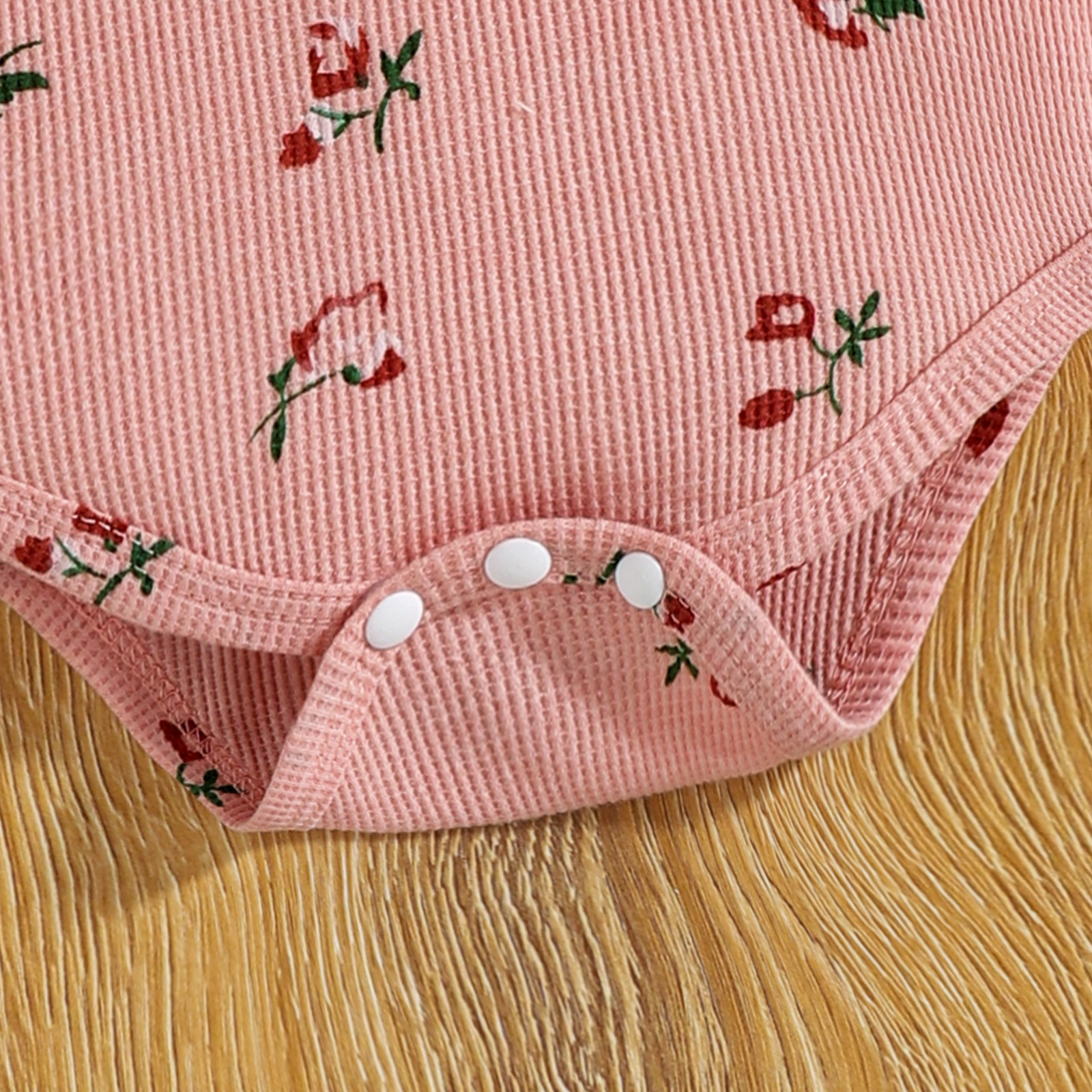 Title 17, Infant Set Waffle Floral Print Suspenders Three...