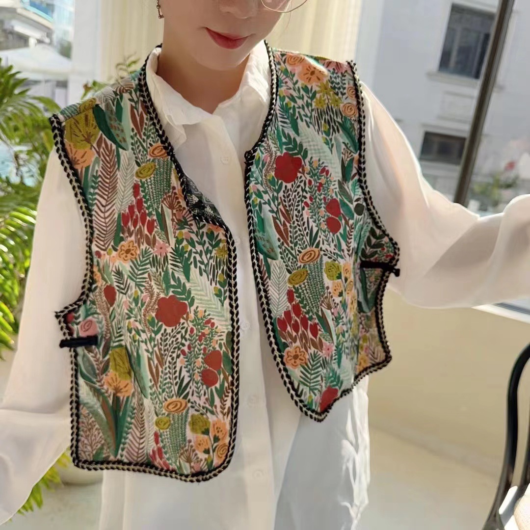 Title 2, Retro Artworks Embroidery Vest Short Coat