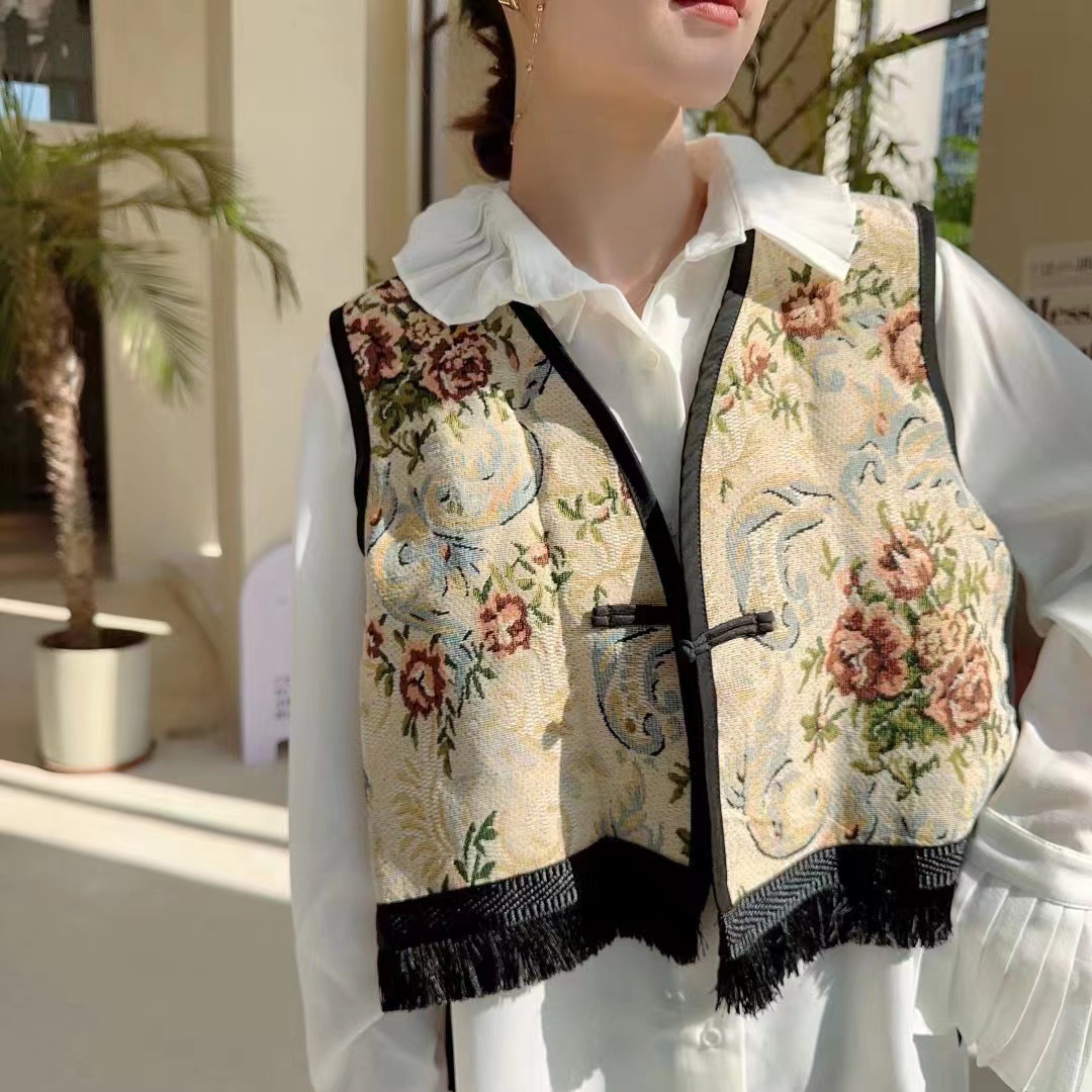 Title 4, Retro Artworks Embroidery Vest Short Coat