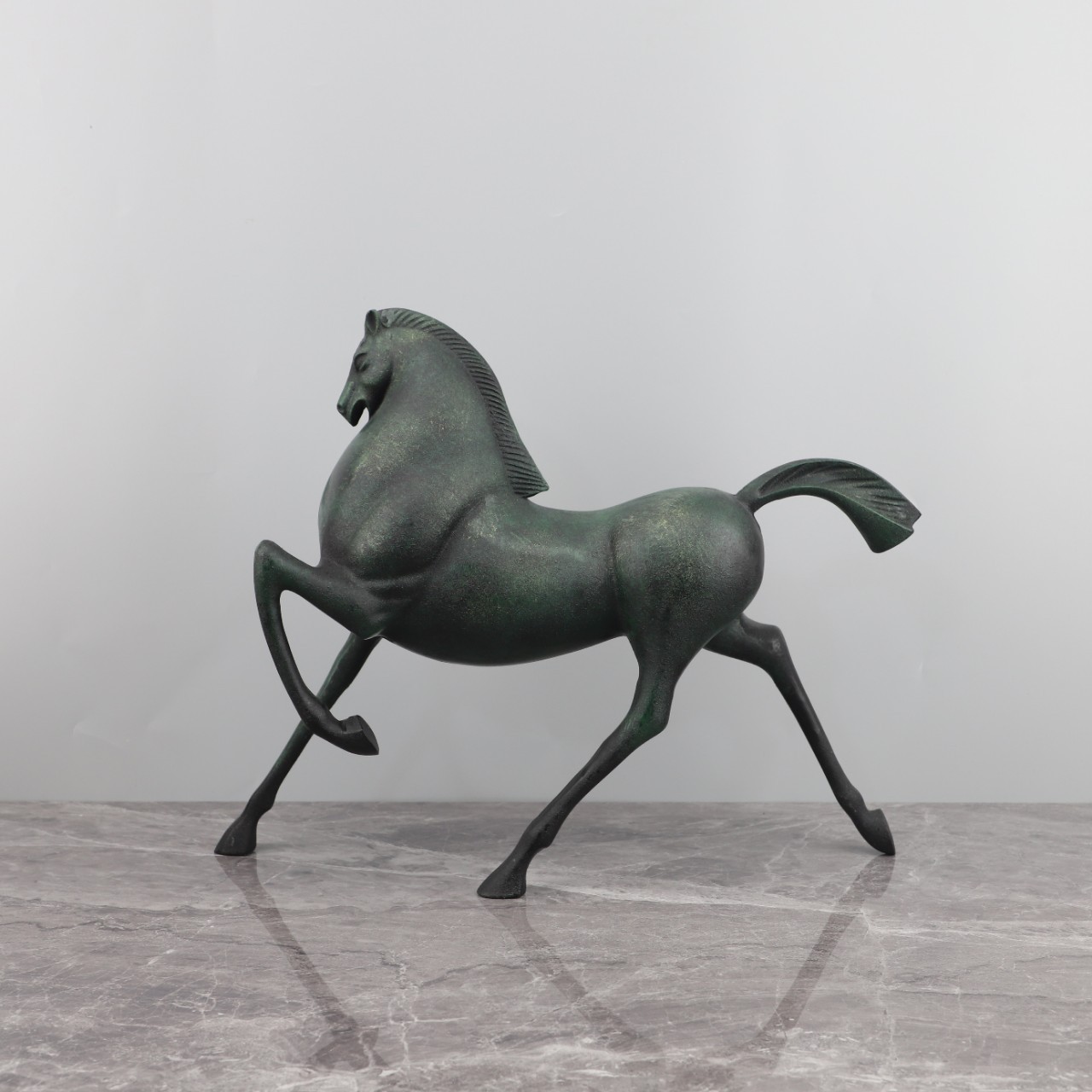 Title 4, Modern Minimalist Walking Horse Metal Ornaments