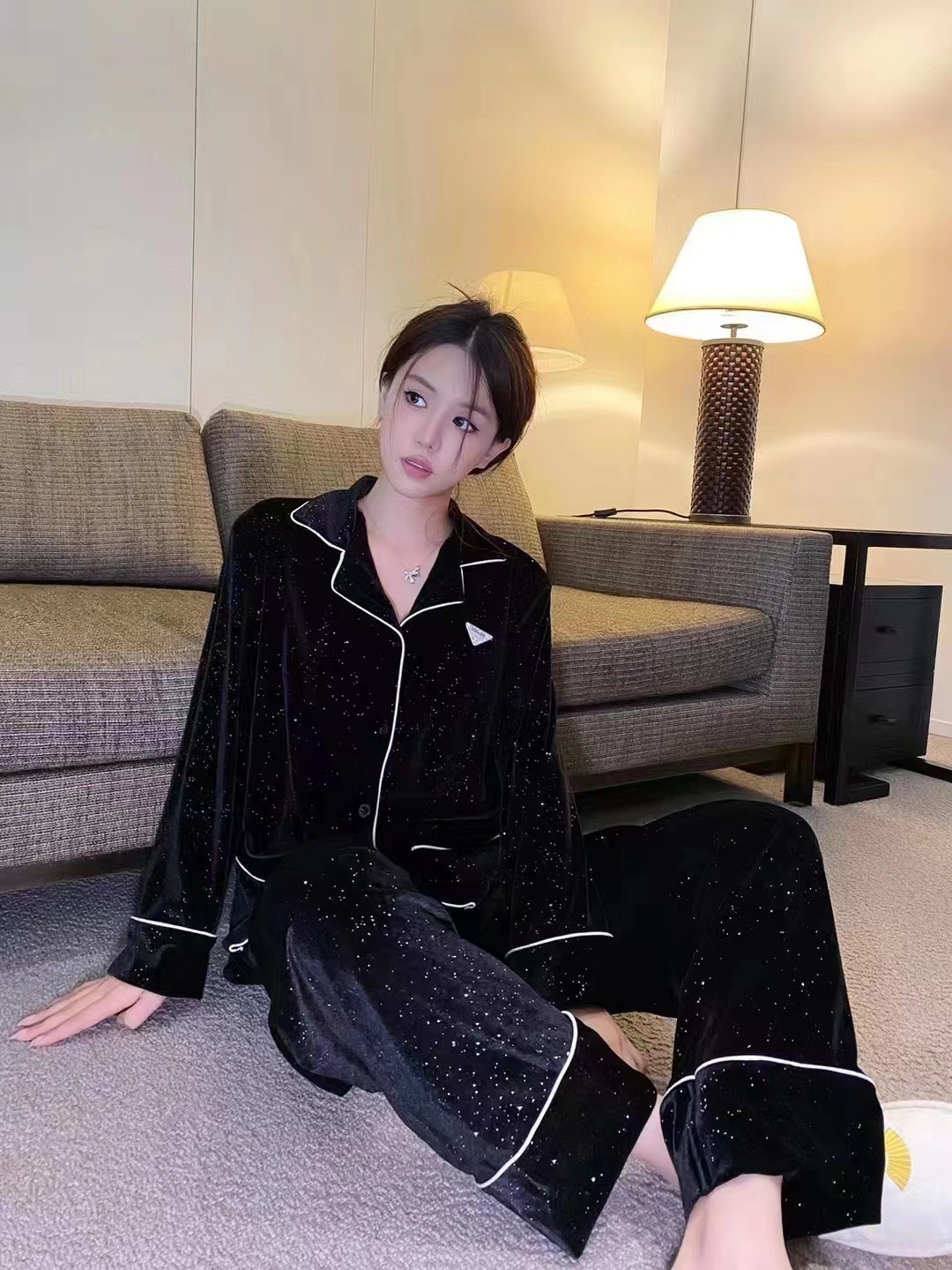 Title 2, Damesmode Diamondmax Velvet Pyjama Homewear-pak