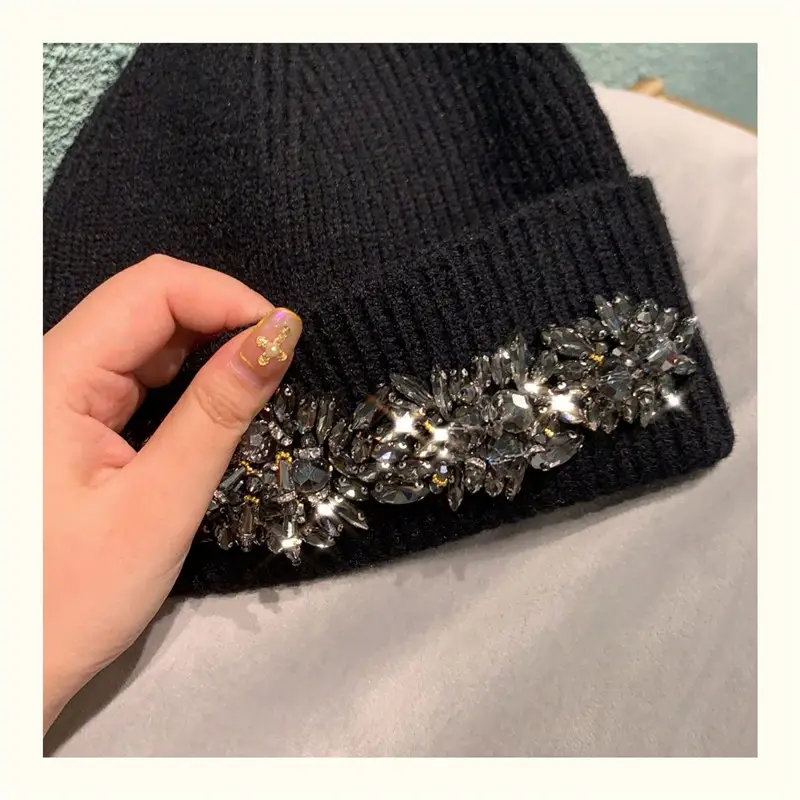 Women's Fashion Leisure Warm All-match Pearl Hat