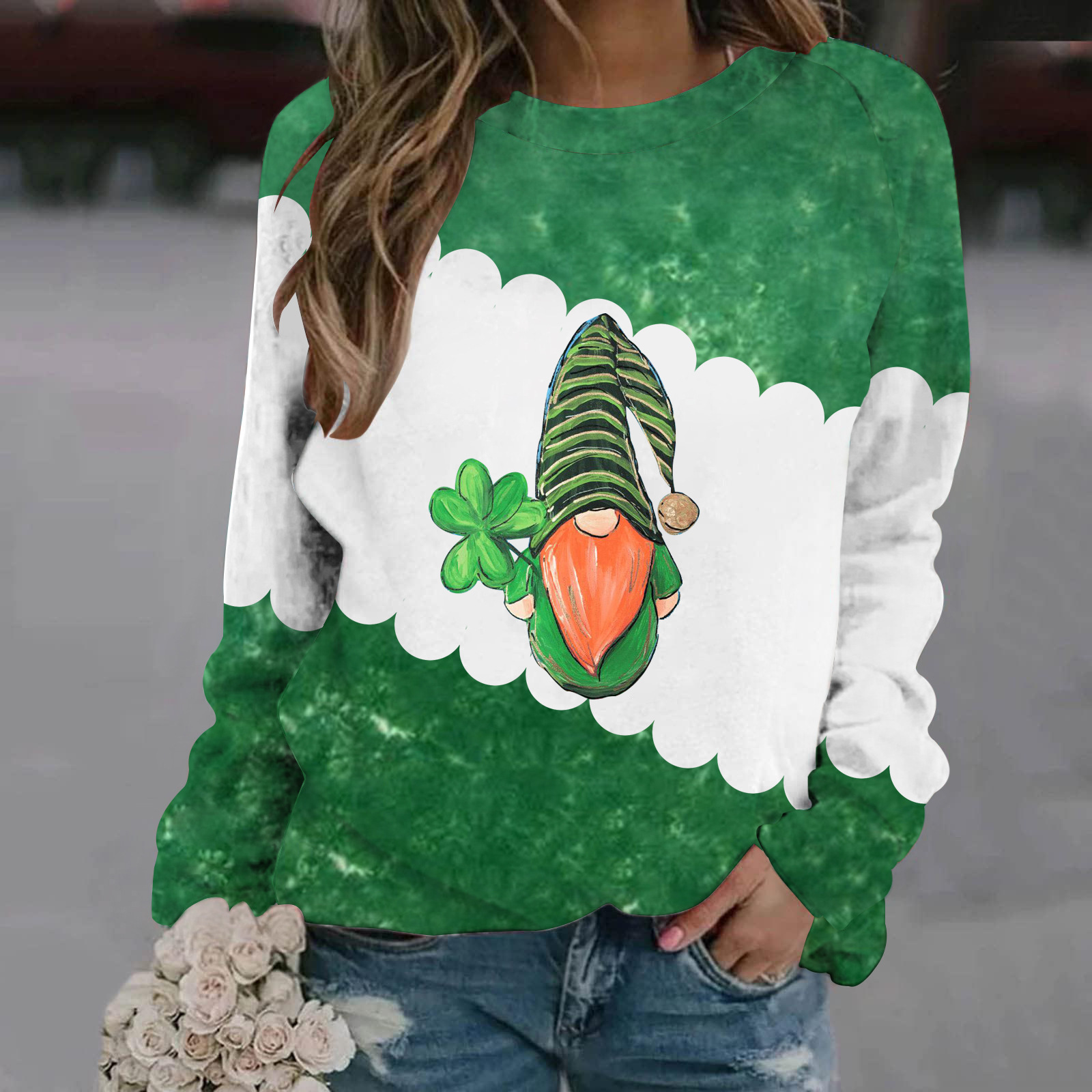 Show image 10