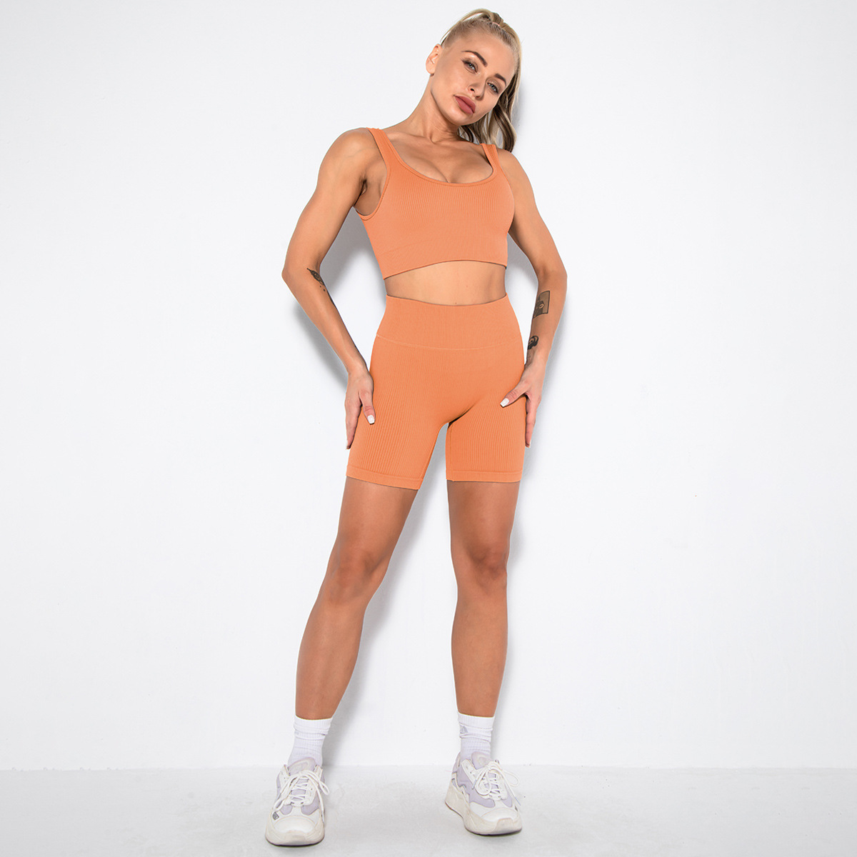 Title 5, Naadloze draad effen kleur sportvest shorts set