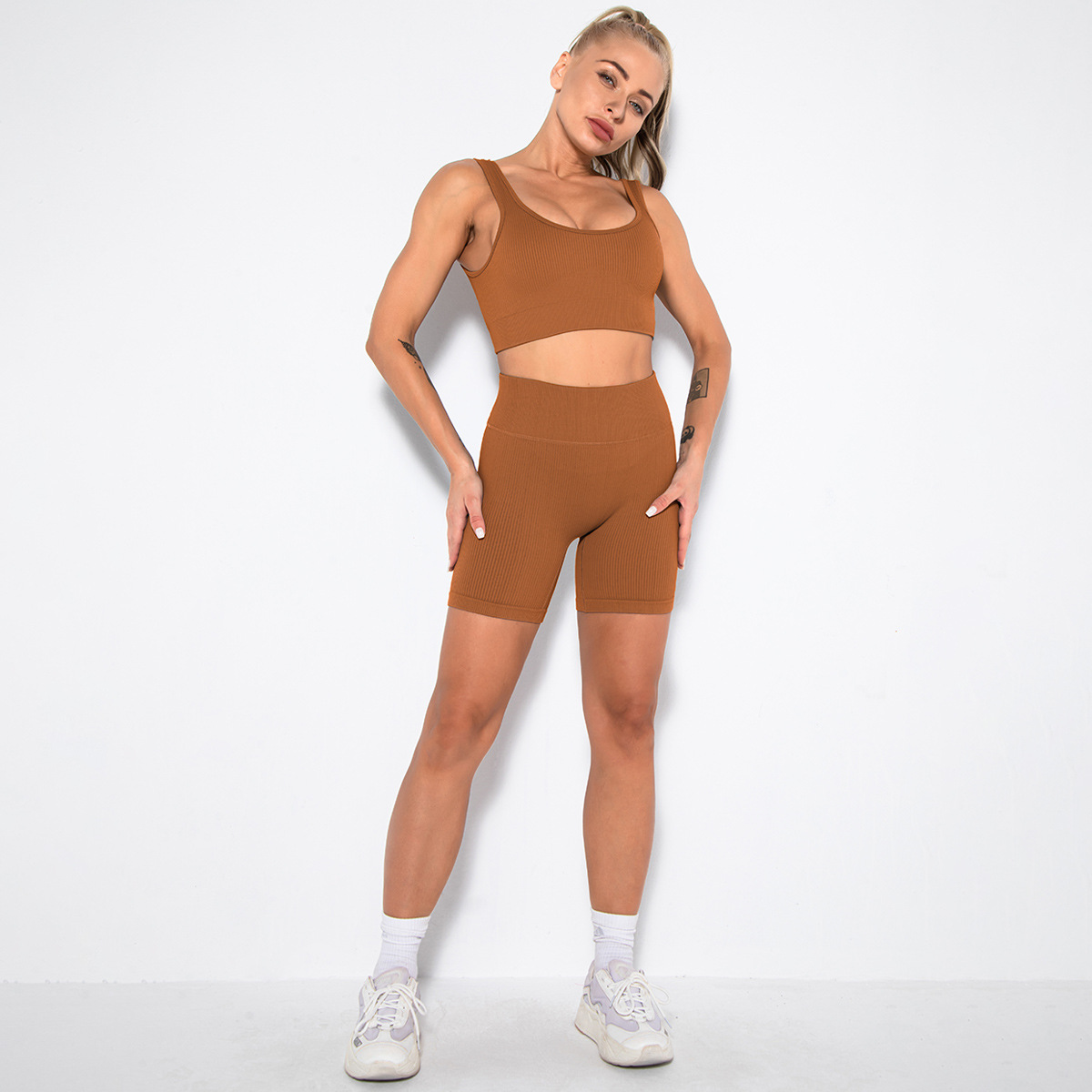 Title 7, Naadloze draad effen kleur sportvest shorts set