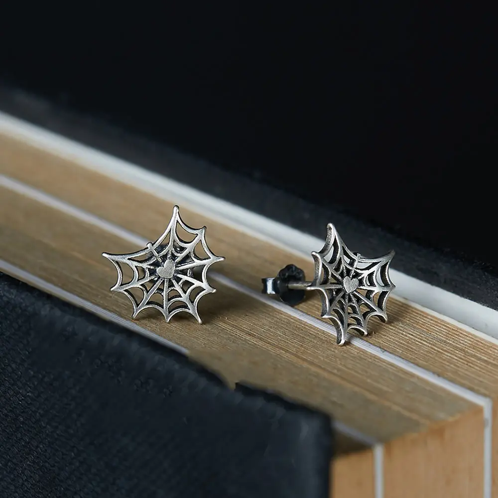 Overall S925 Spider Web Heart-shaped Ear Studs Hip Hop Style Niche High Sense