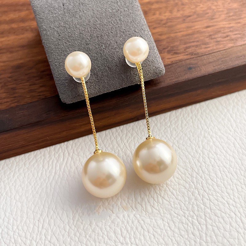 Title 4, French Retro High-end Earrings For Women