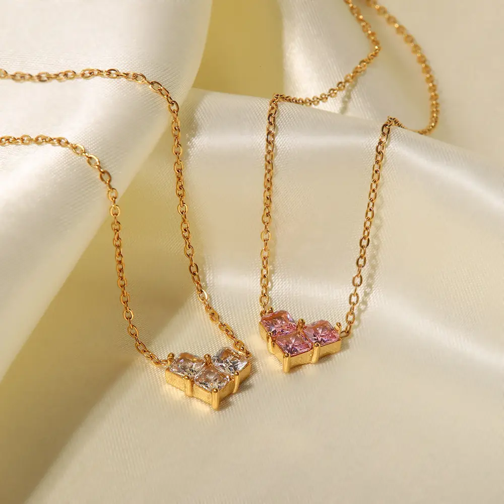 18K Gold Stainless Steel Pendant Inlaid White Heart-shaped Zircon Necklace For Women