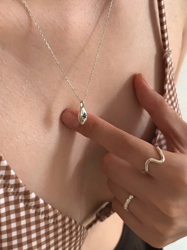 925 Silver High-grade Blue Diamond Eight Awn Star Olive Small Water Bottle Pendant Necklace