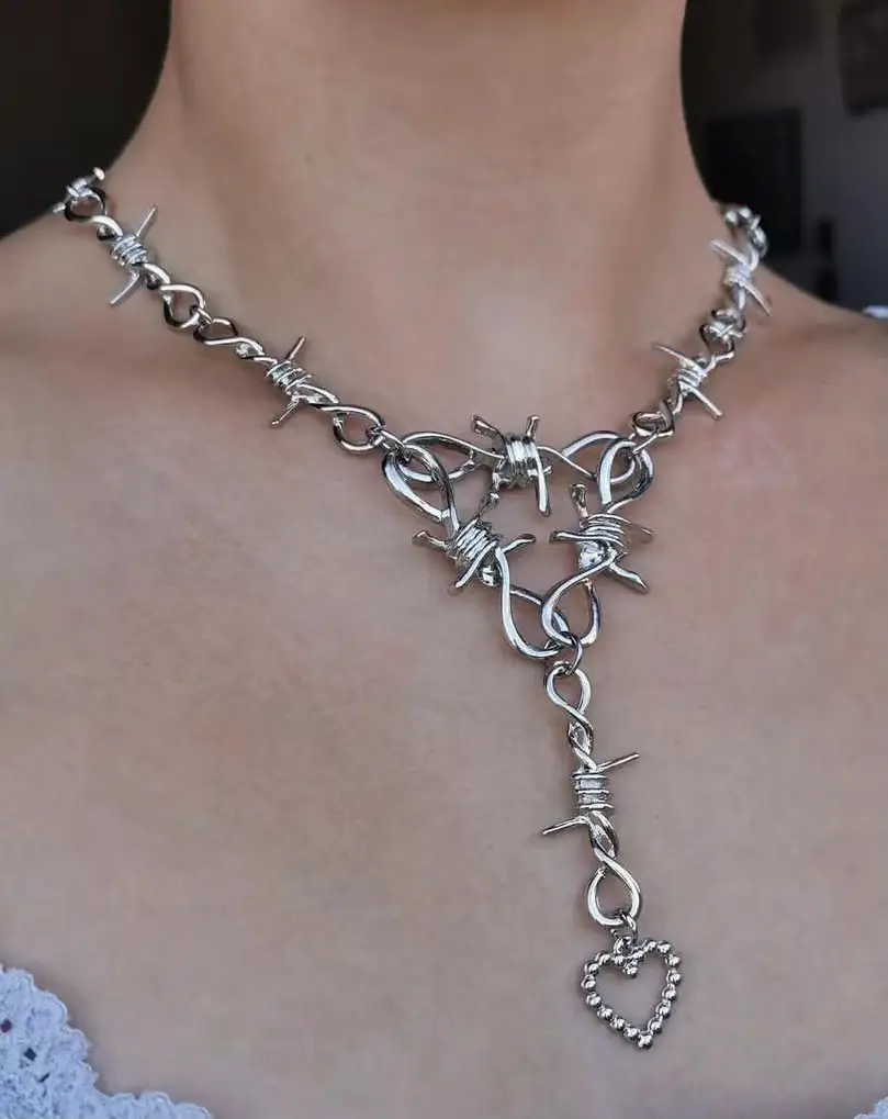 Thorn Love Heart Niche Personality Design Sense Street Hip-hop Vintage Necklace