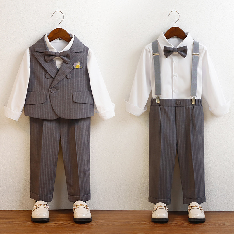 طقم أفرول للأولاد بخطوط ربيعية