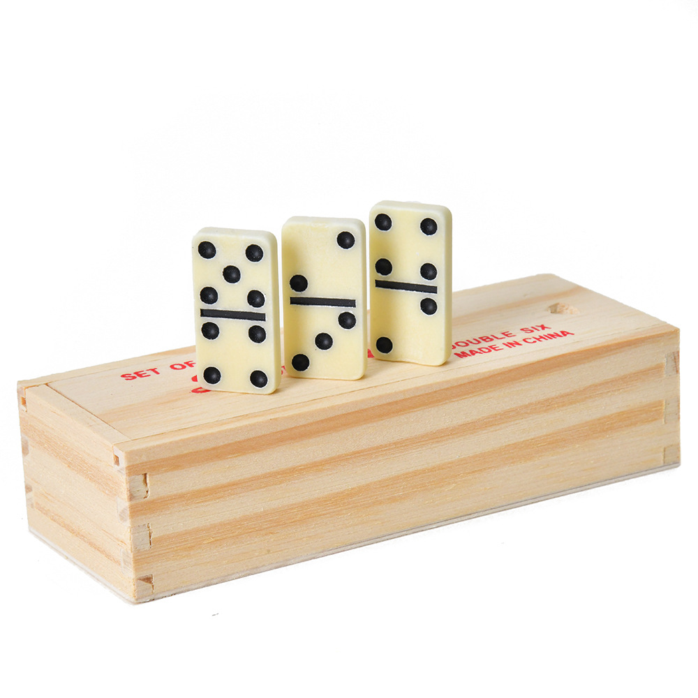 Title 1, Juego de dominó con caja de madera y juego de r...