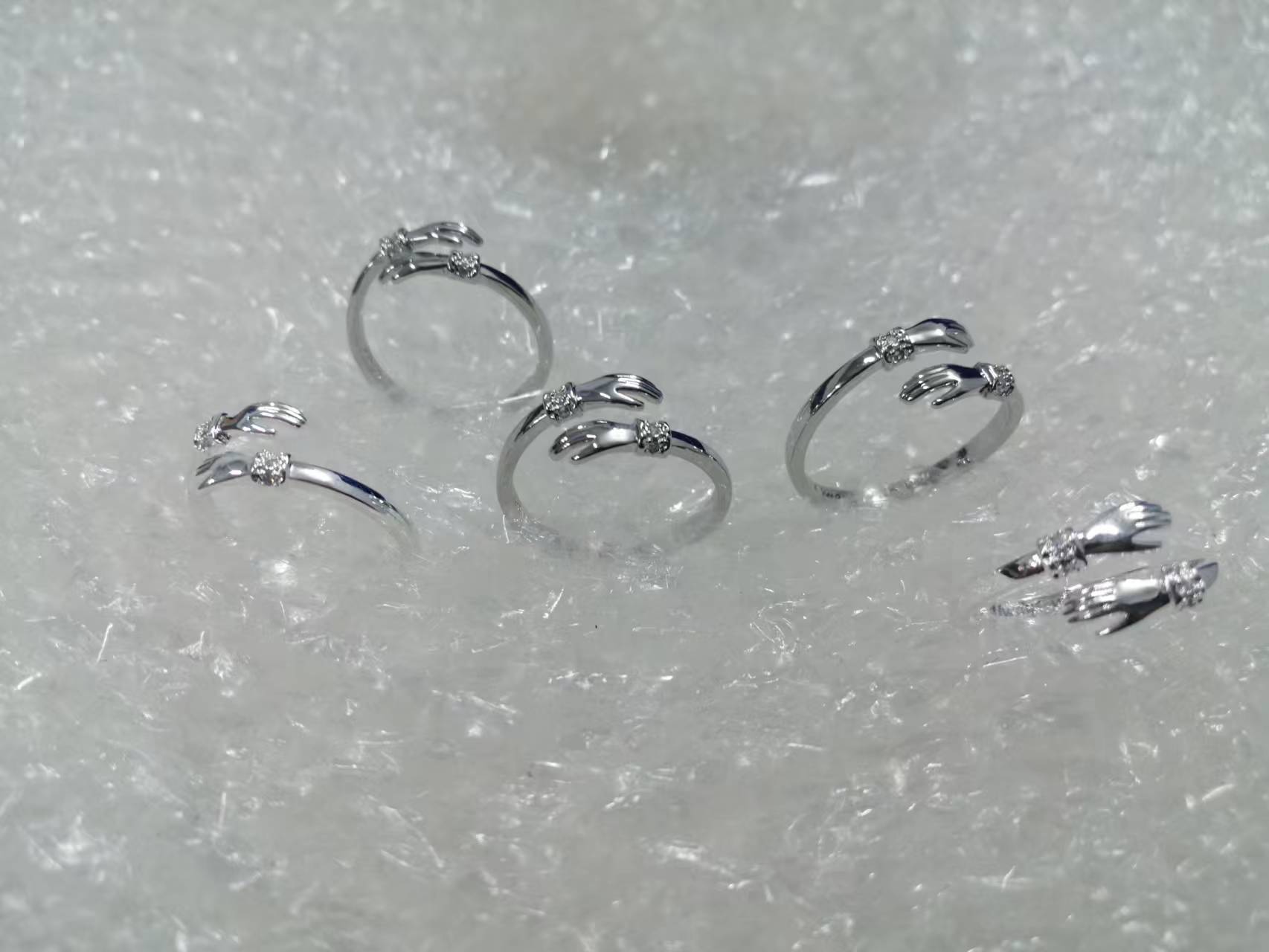 Creative Hands Hug Diamond Silver Ring