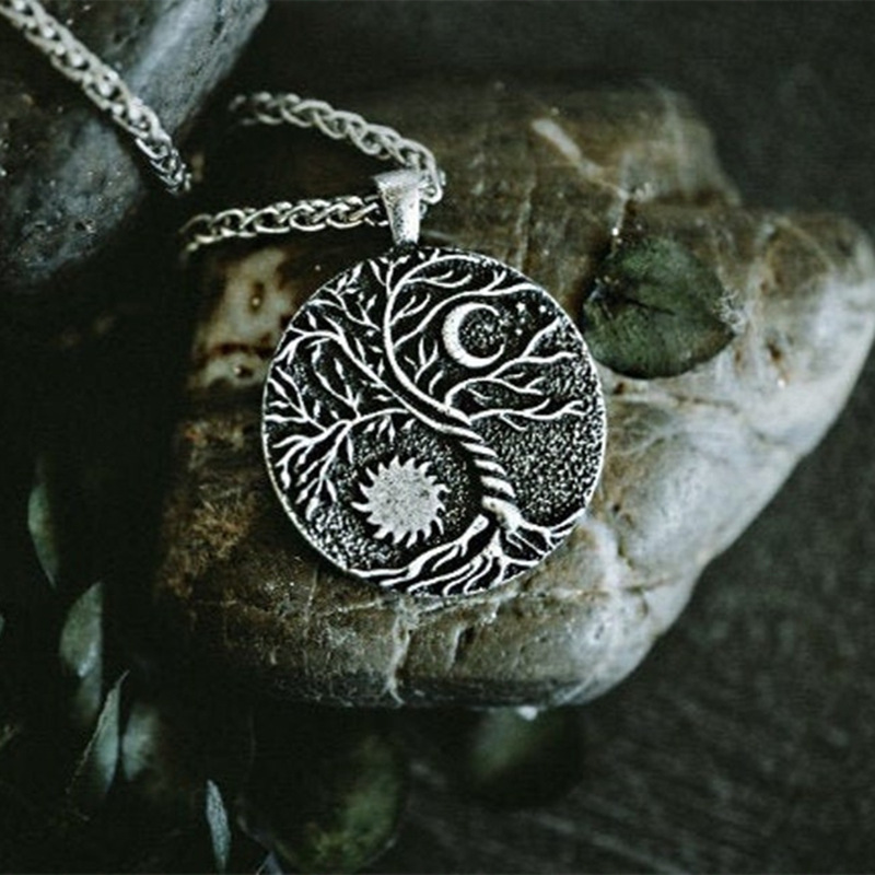 Title 4, Sun Moon Delicate Pendant Necklace Lock