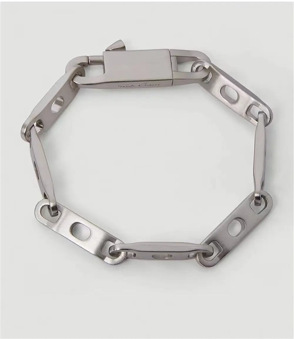Fashion Twist Lock Stitching Bracelet