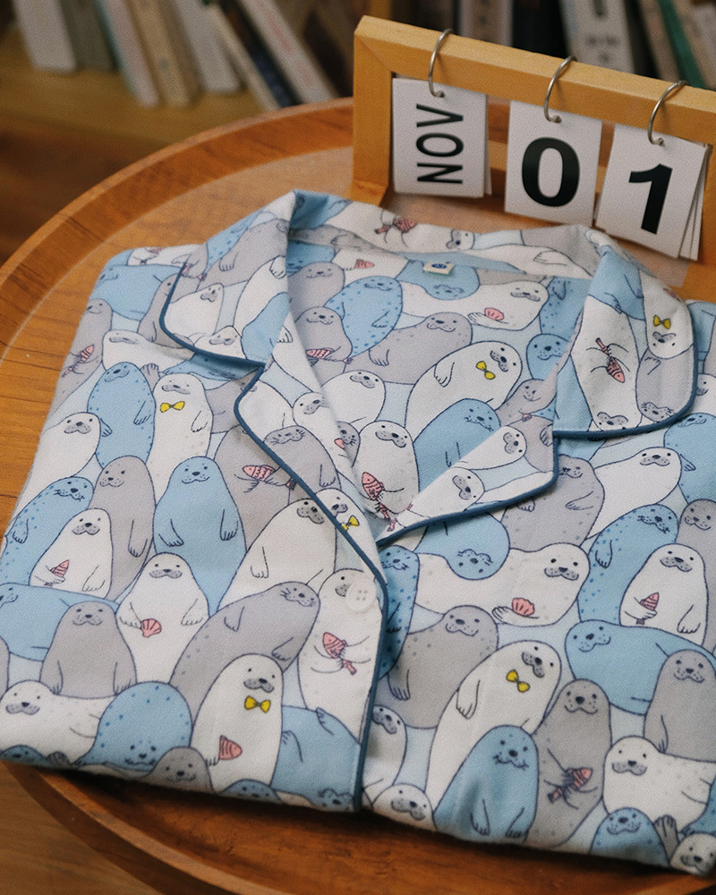 Title 1, Dachshund Dog Printed Cotton Fleece Couple Pajamas