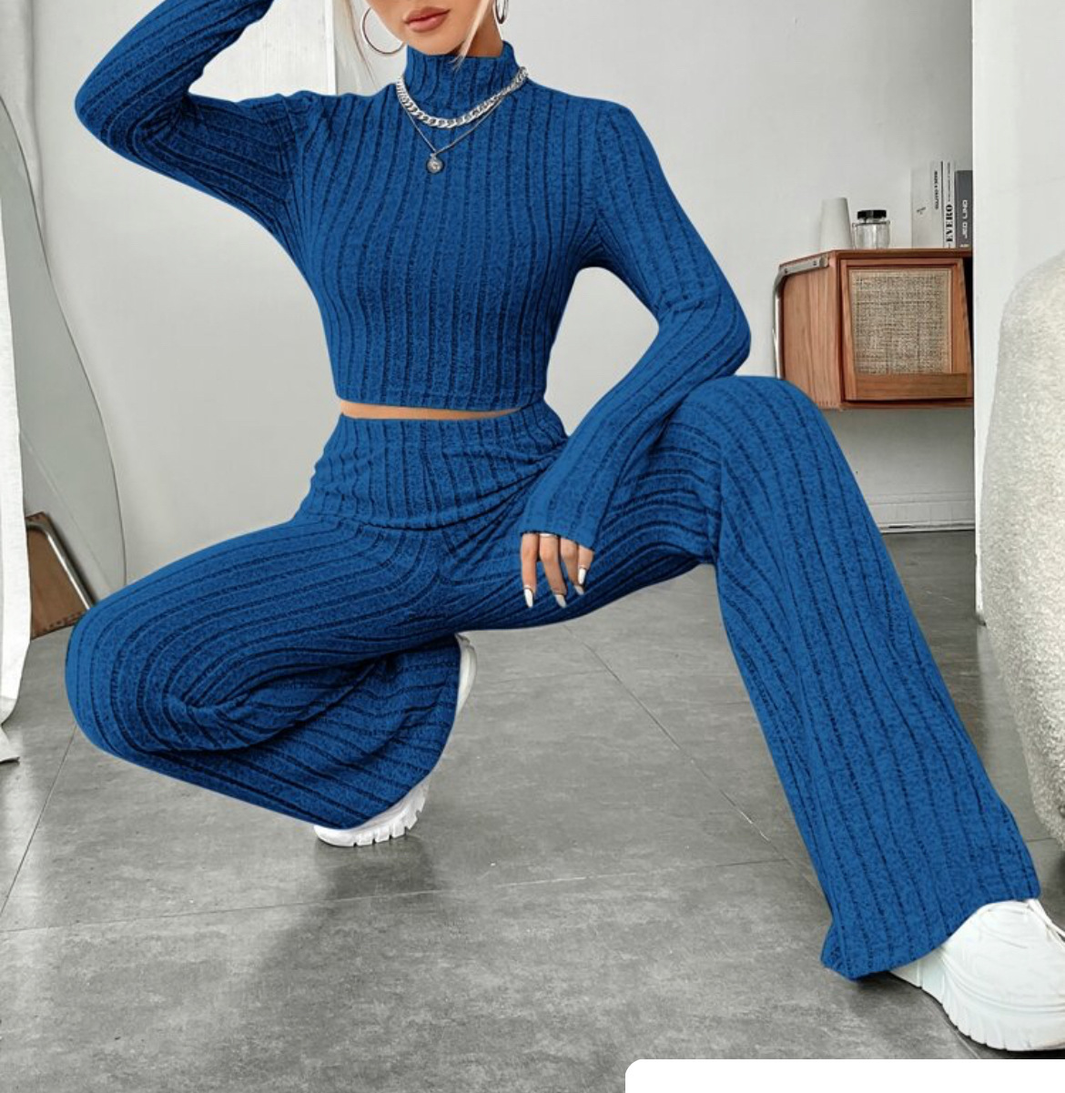 Turtleneck Wide Leg High Waist Trousers Suit. Product information: Pattern: solid color Fabric name: Cotton Color: Bean green, light gray, dark red, sapphire blue, navy blue, orange red, black Sleeve type: regular sleeve Pants length: trousers Main fabric